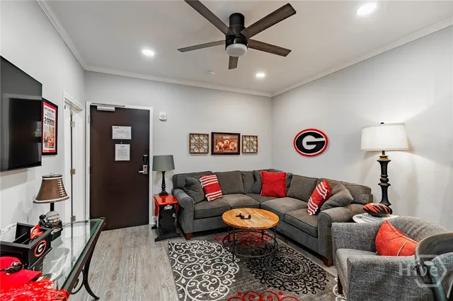 $950,000 | 250 West Broad Street, Unit 811, Athens, GA 30601