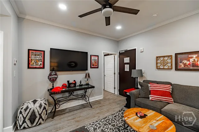 $950,000 | 250 West Broad Street, Unit 811, Athens, GA 30601