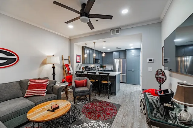 $950,000 | 250 West Broad Street, Unit 811, Athens, GA 30601