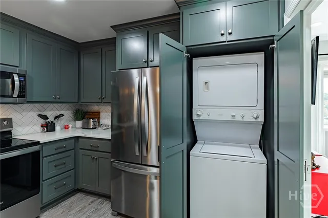 $950,000 | 250 West Broad Street, Unit 811, Athens, GA 30601