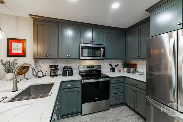 $950,000 | 250 West Broad Street, Unit 811, Athens, GA 30601