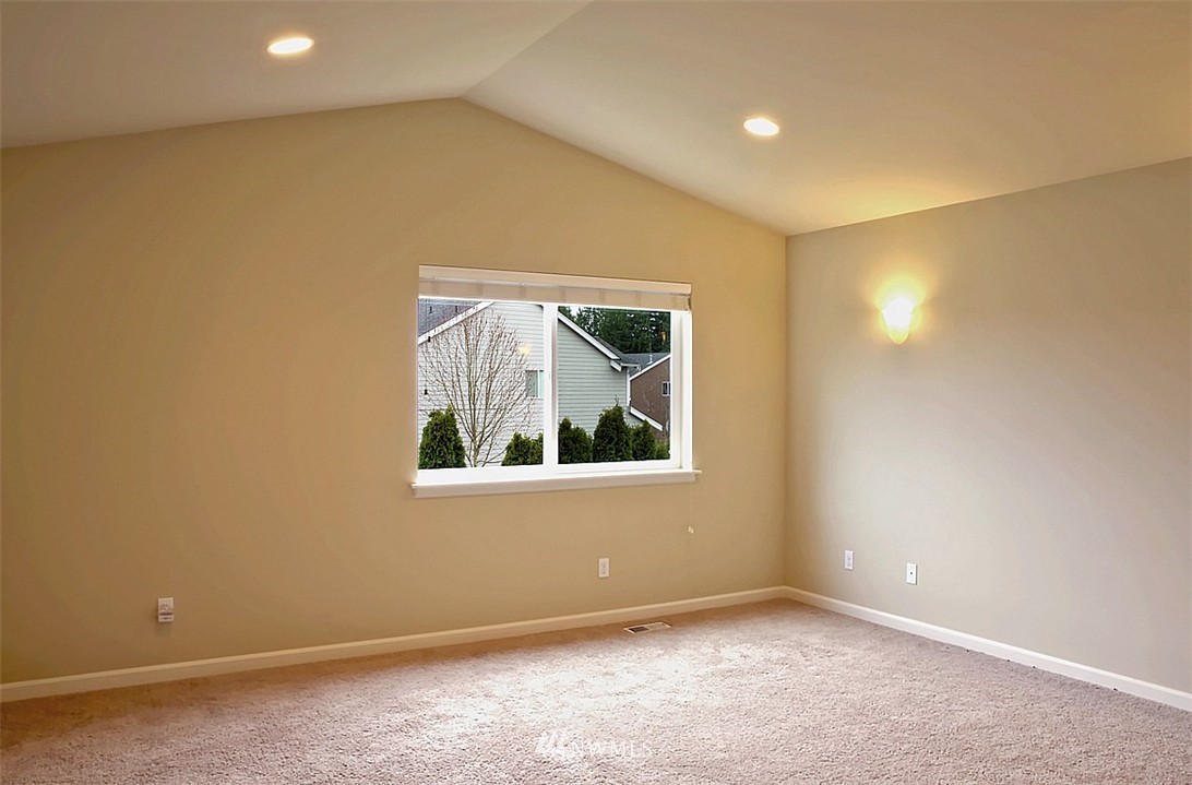 6747 Southeast 2nd Street Renton, WA 98059 - Photo 10 of 21