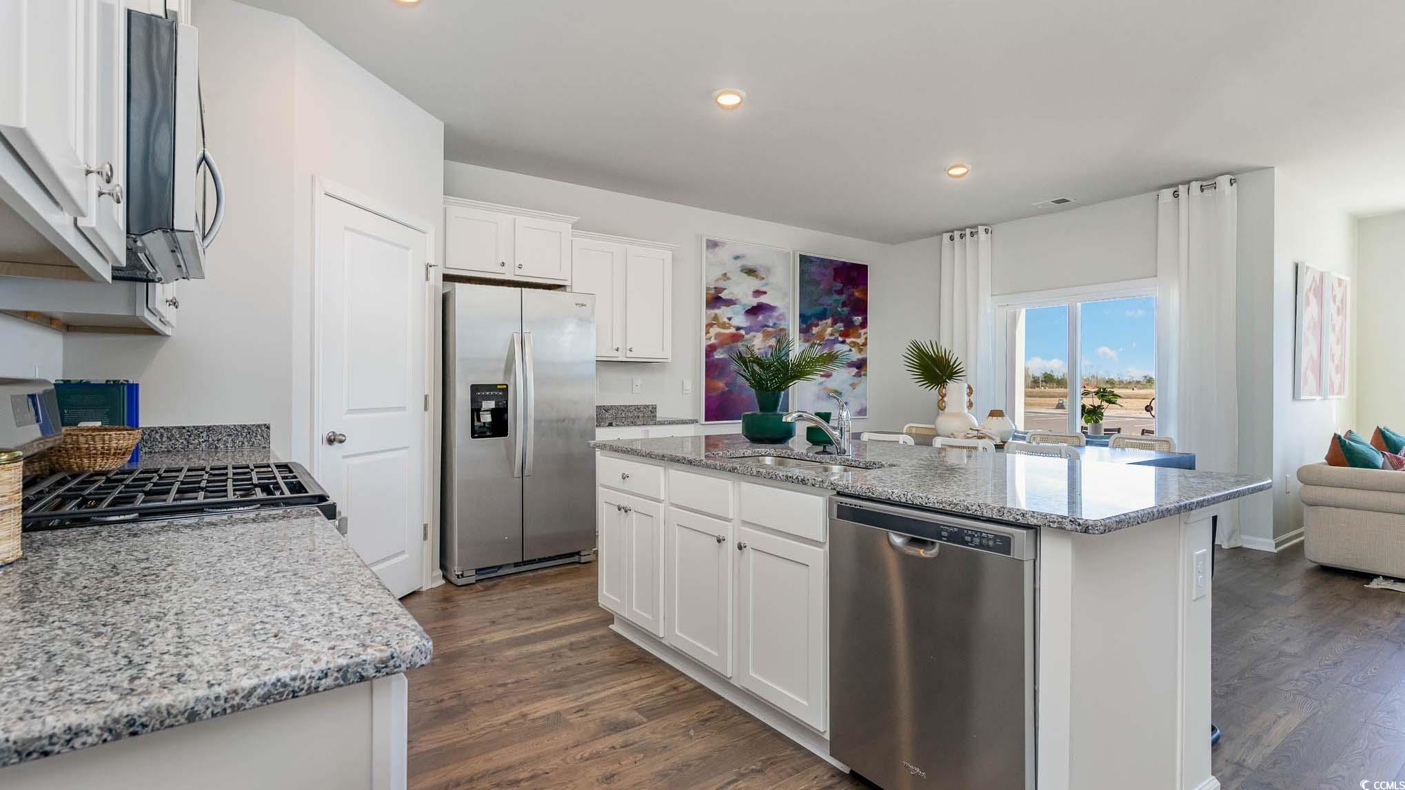 381 Glade Court Loris, SC 29569 - Photo 4 of 25