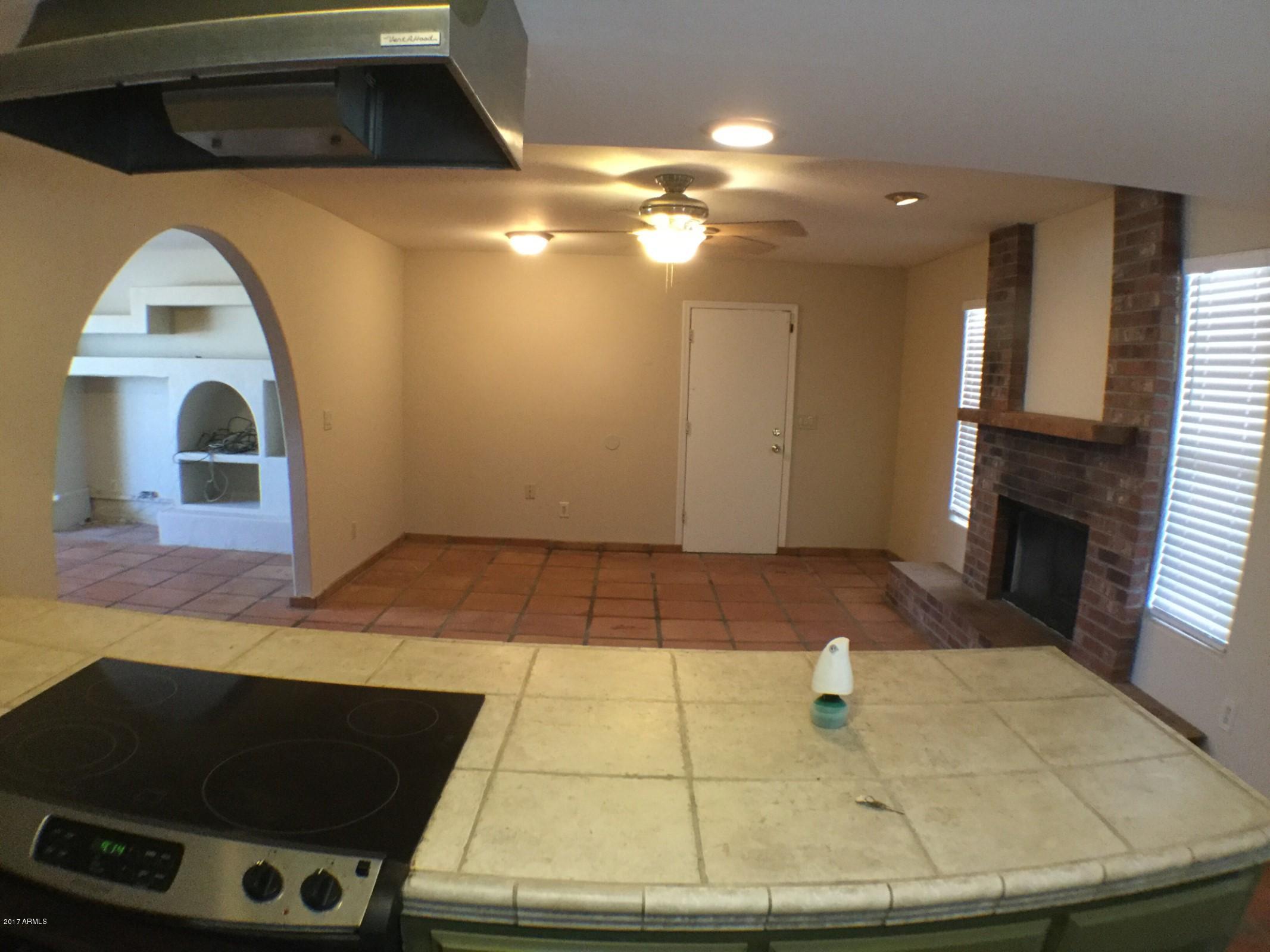 13816 South Kiva Road Buckeye, AZ 85326 - Photo 11 of 31 kitchen FR