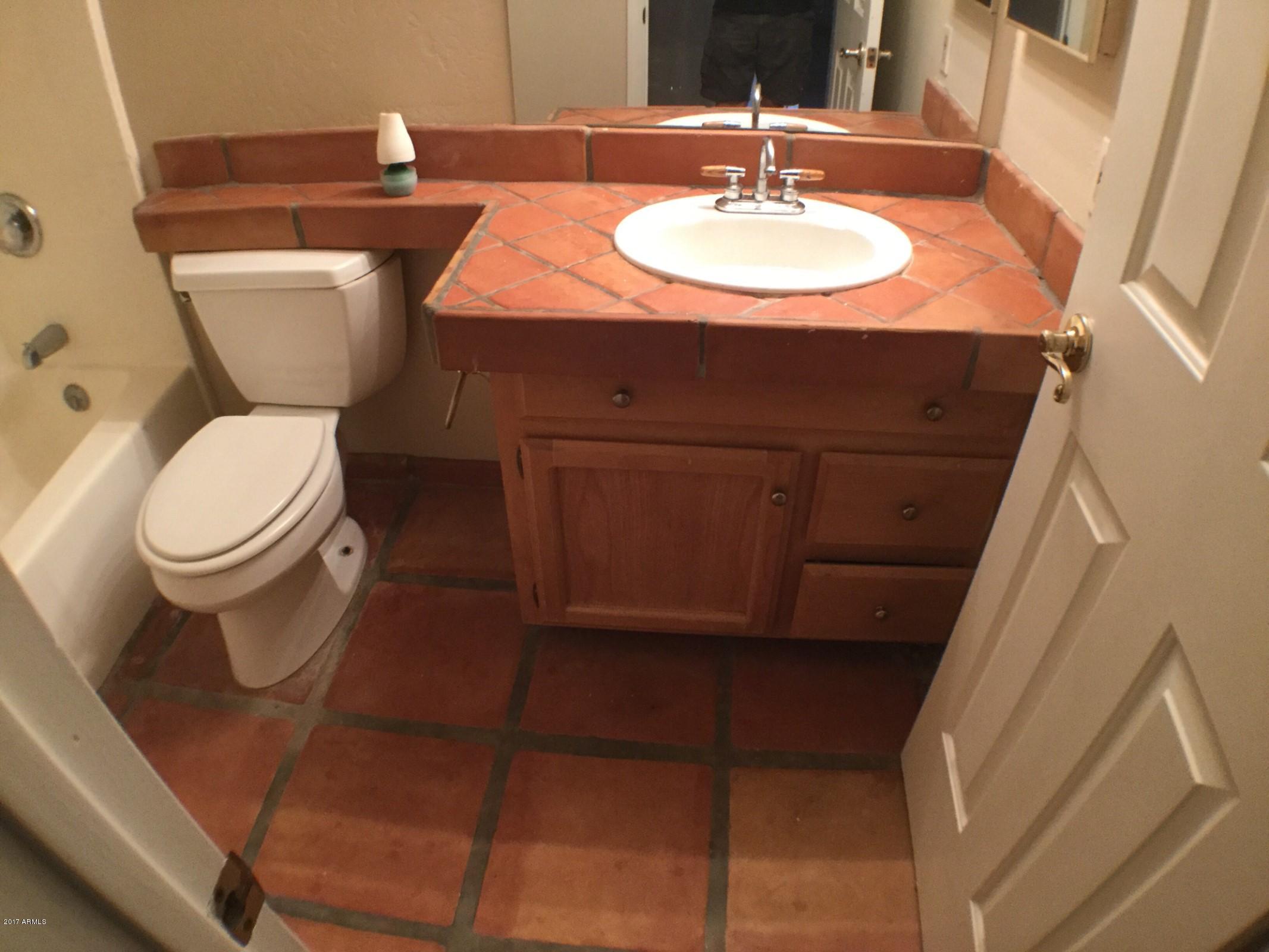 13816 South Kiva Road Buckeye, AZ 85326 - Photo 22 of 31 bath 2