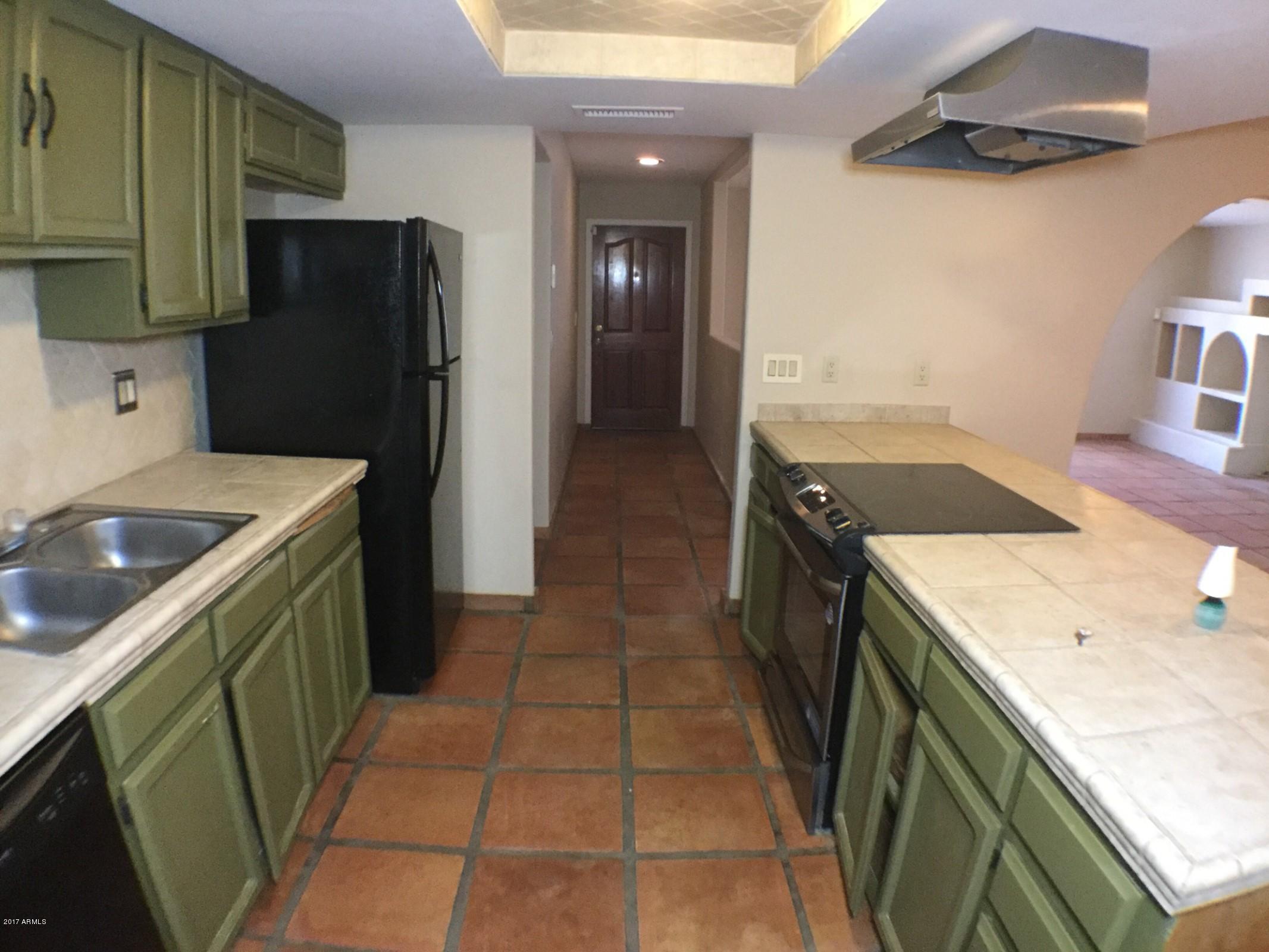 13816 South Kiva Road Buckeye, AZ 85326 - Photo 9 of 31 kitchen 2
