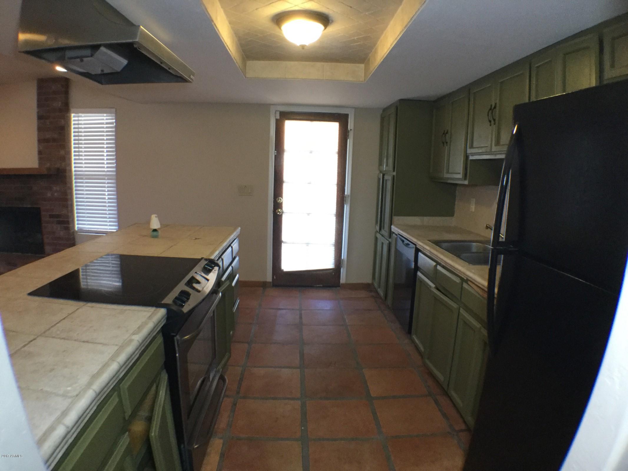 13816 South Kiva Road Buckeye, AZ 85326 - Photo 10 of 31 kitchen 3