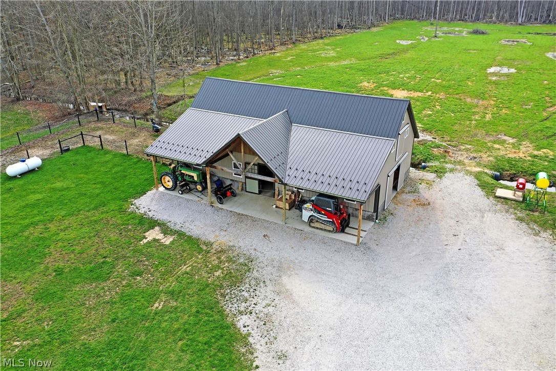 4429 Ireland Road Rome, OH 44085 - Photo 3 of 50