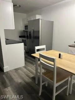 $2,800 | 4617 Bayshore Drive, Unit H1, Naples, FL 34112