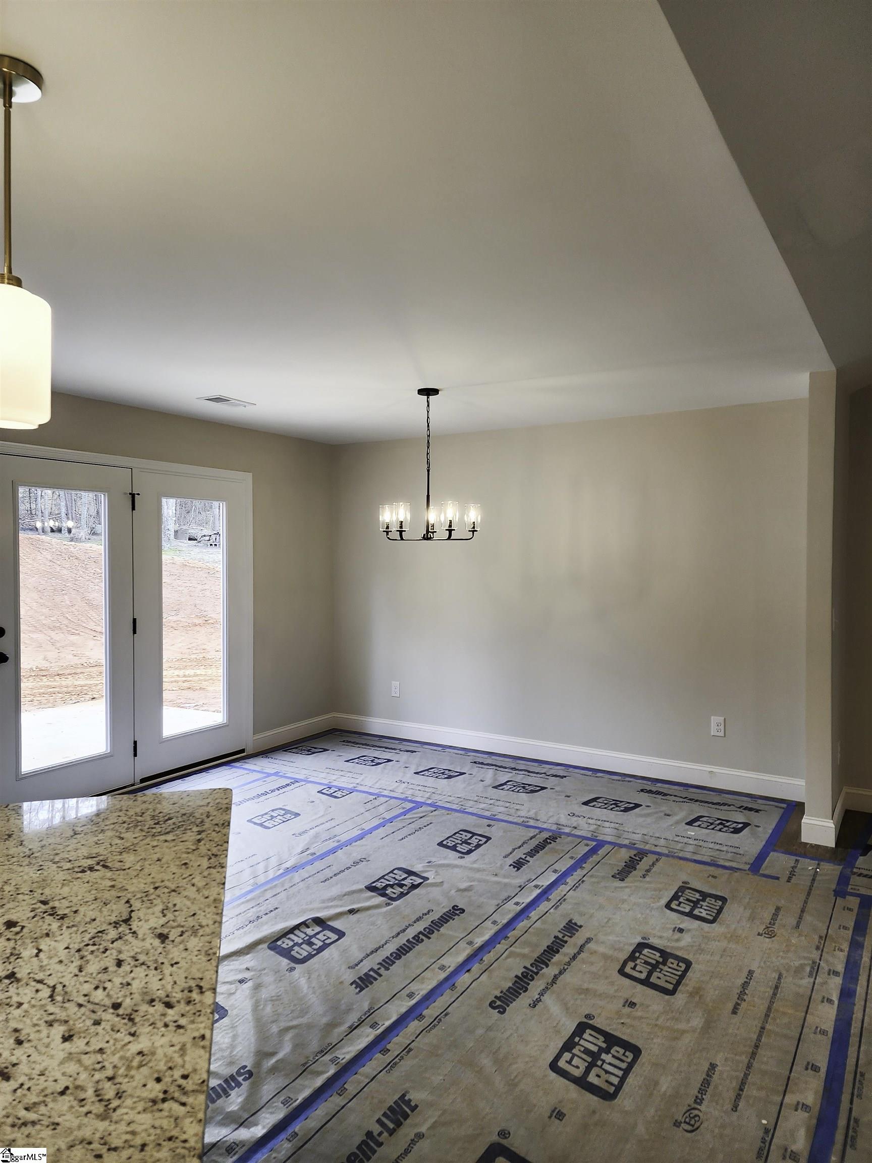 1027 Lakeview Circle Greer, SC 29651 - Photo 4 of 17