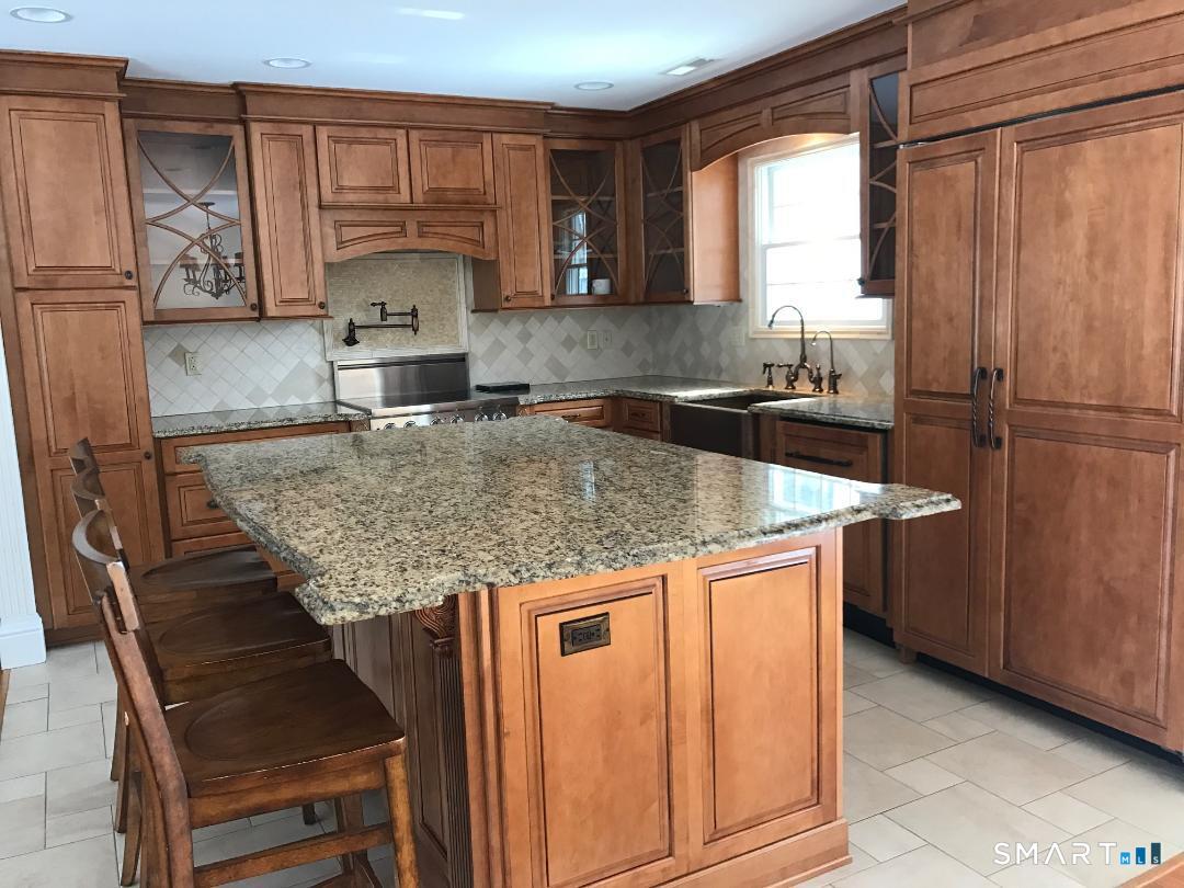 51 Continental Drive Ridgefield, CT 06877 - Photo 6 of 17