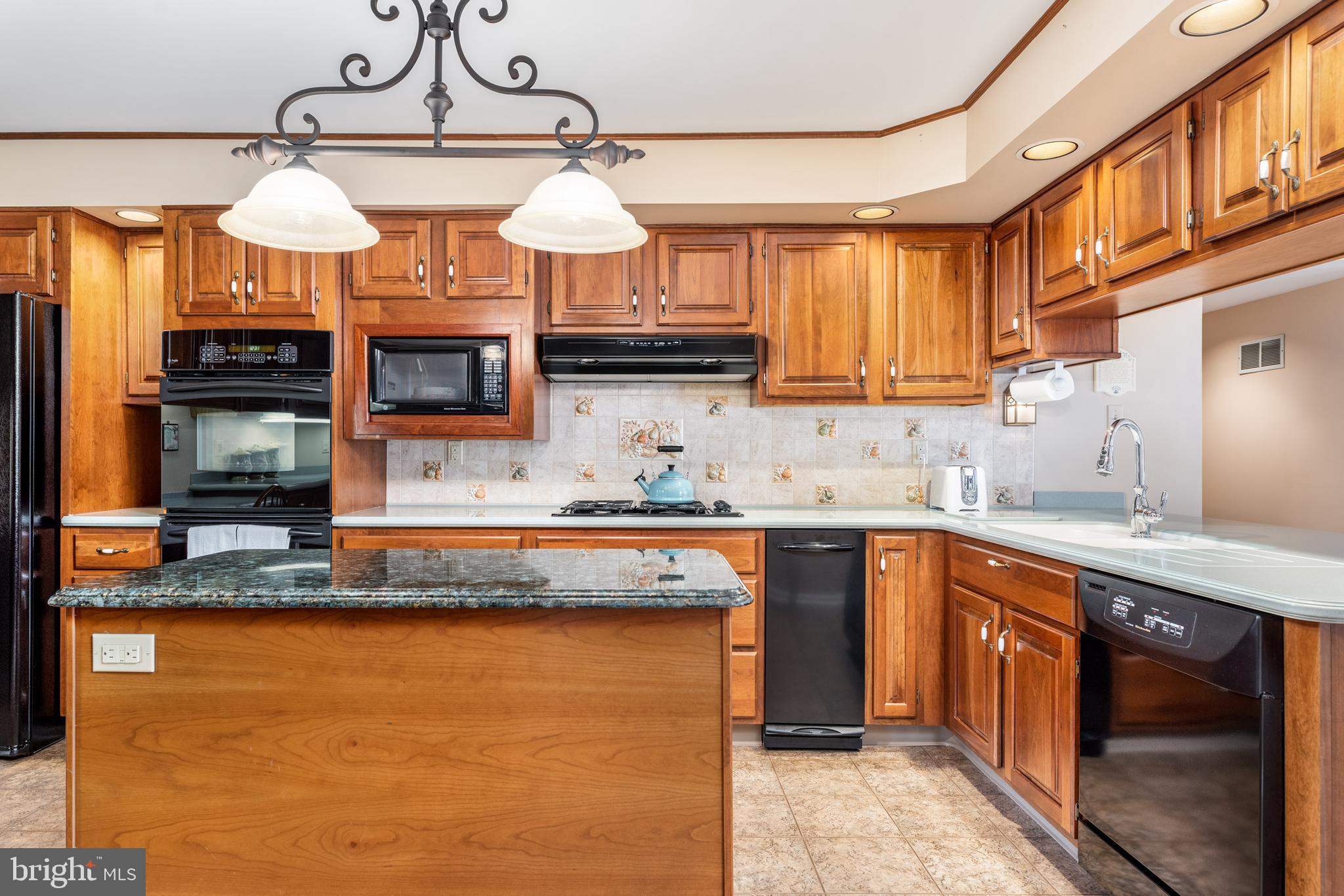 643 Sproul Road Villanova, PA 19085 - Photo 13 of 56