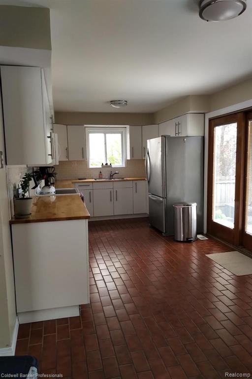 170 Roth Boulevard Clawson, MI 48017 - Photo 9 of 33