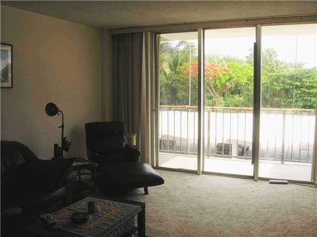 2121 North Ocean Boulevard, Unit 304W Boca Raton, FL 33431 - Photo 3 of 25 Additional Photo