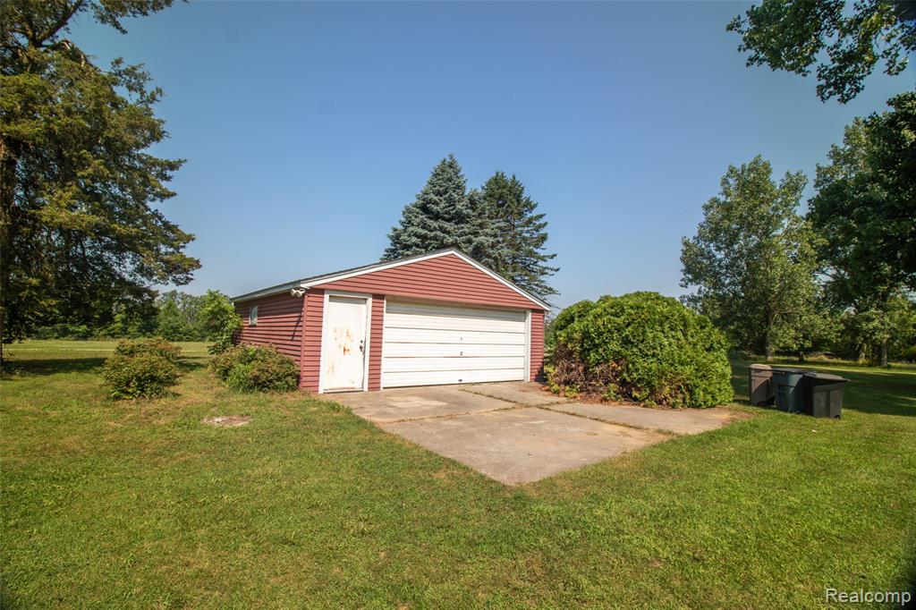 749 East Newburg Road Carleton, MI 48117 - Photo 22 of 43