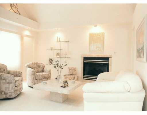 106 Dinnerbell Road Butler, PA 16002 - Photo 3 of 6 Den/Family/Great Room.
