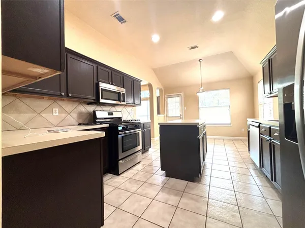 $2,100 | 19123 Center Park Drive, Spring, TX 77373
