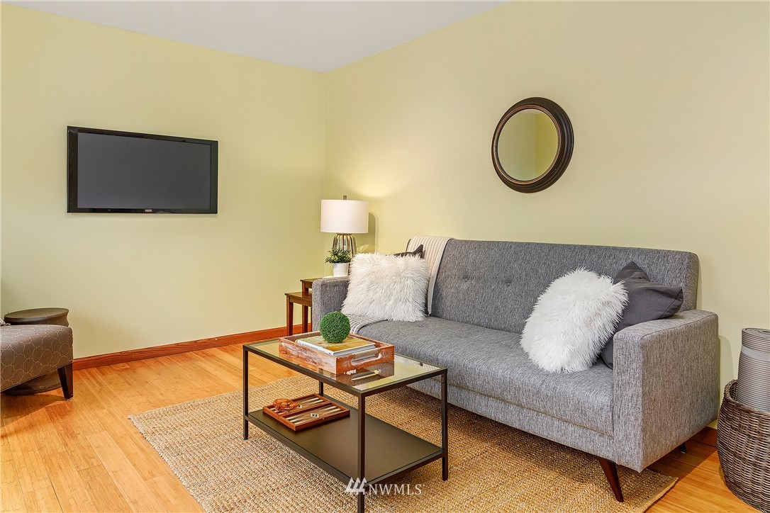 1618 241st Street Southwest Bothell, WA 98021 - Photo 22 of 38