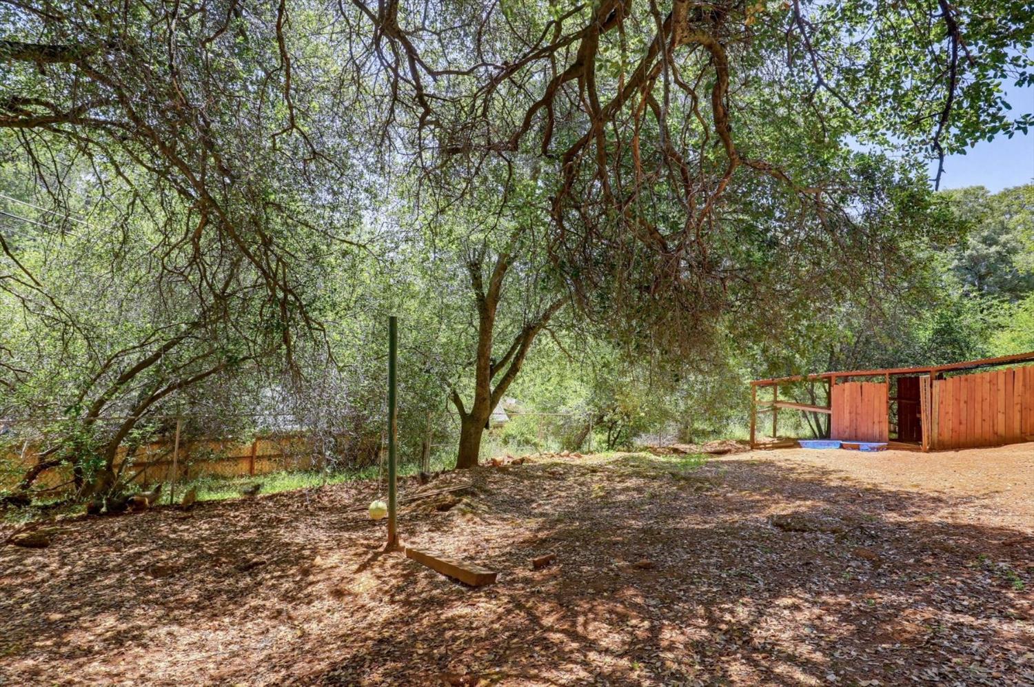 2383 Pinon Road Rescue, CA 95672 - Photo 41 of 43