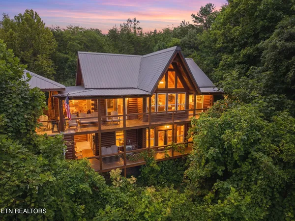 $1,175,000 | 4137 Ole Smoky Way, Sevierville, TN 37862