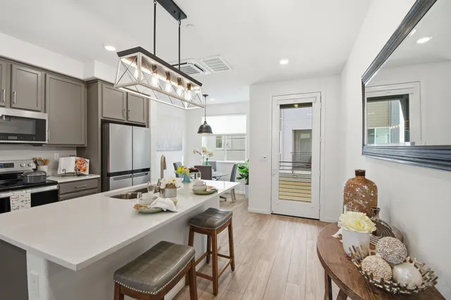 $799,000 | 2878 Derbyline Lane, Alameda, CA 94501