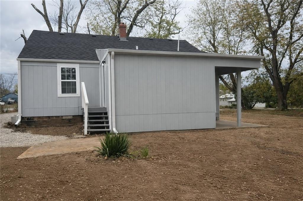 5105 Rinker Road Kansas City, MO 64129 - Photo 3 of 12