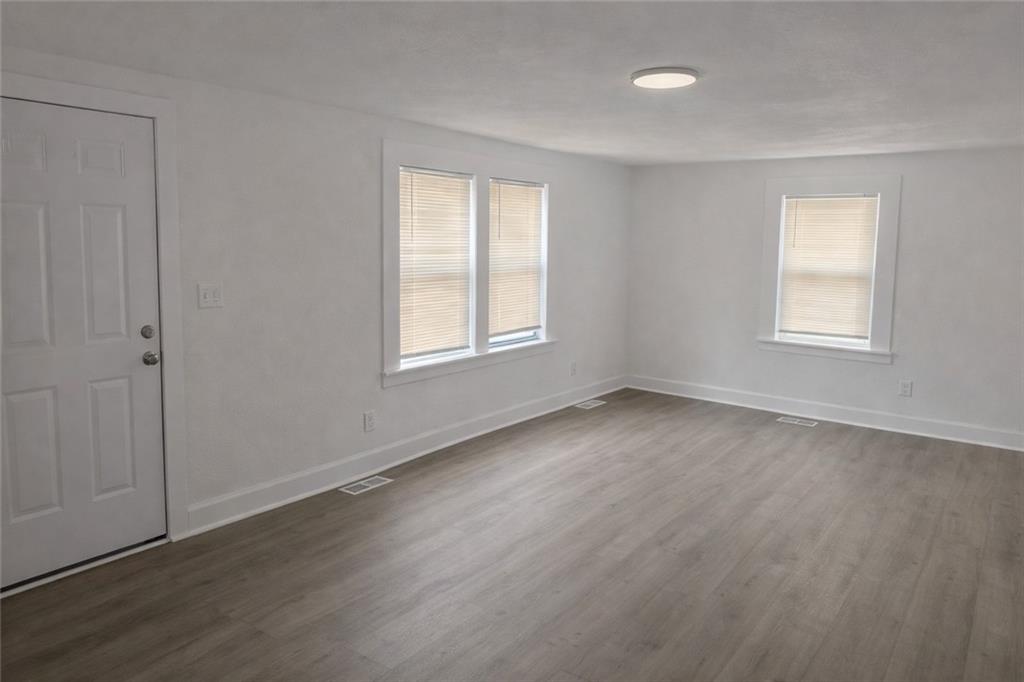 5105 Rinker Road Kansas City, MO 64129 - Photo 6 of 12