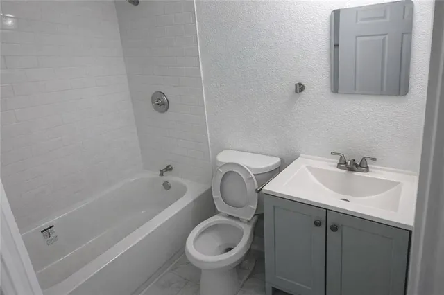 $210,000 | 5105 Rinker Road, Kansas City, MO 64129