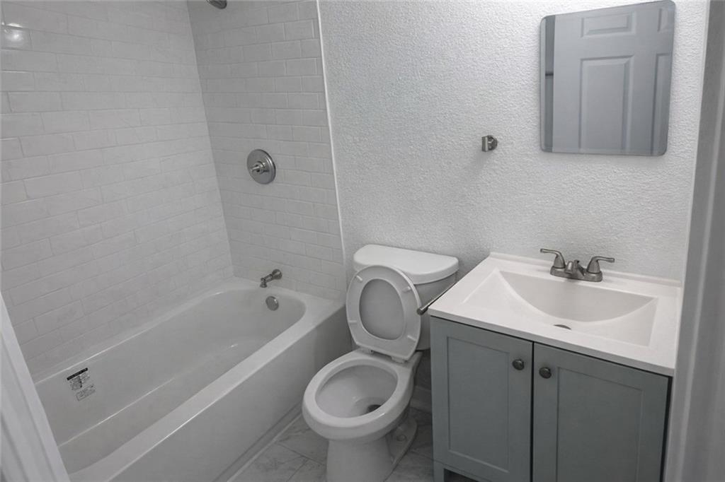 5105 Rinker Road Kansas City, MO 64129 - Photo 8 of 12