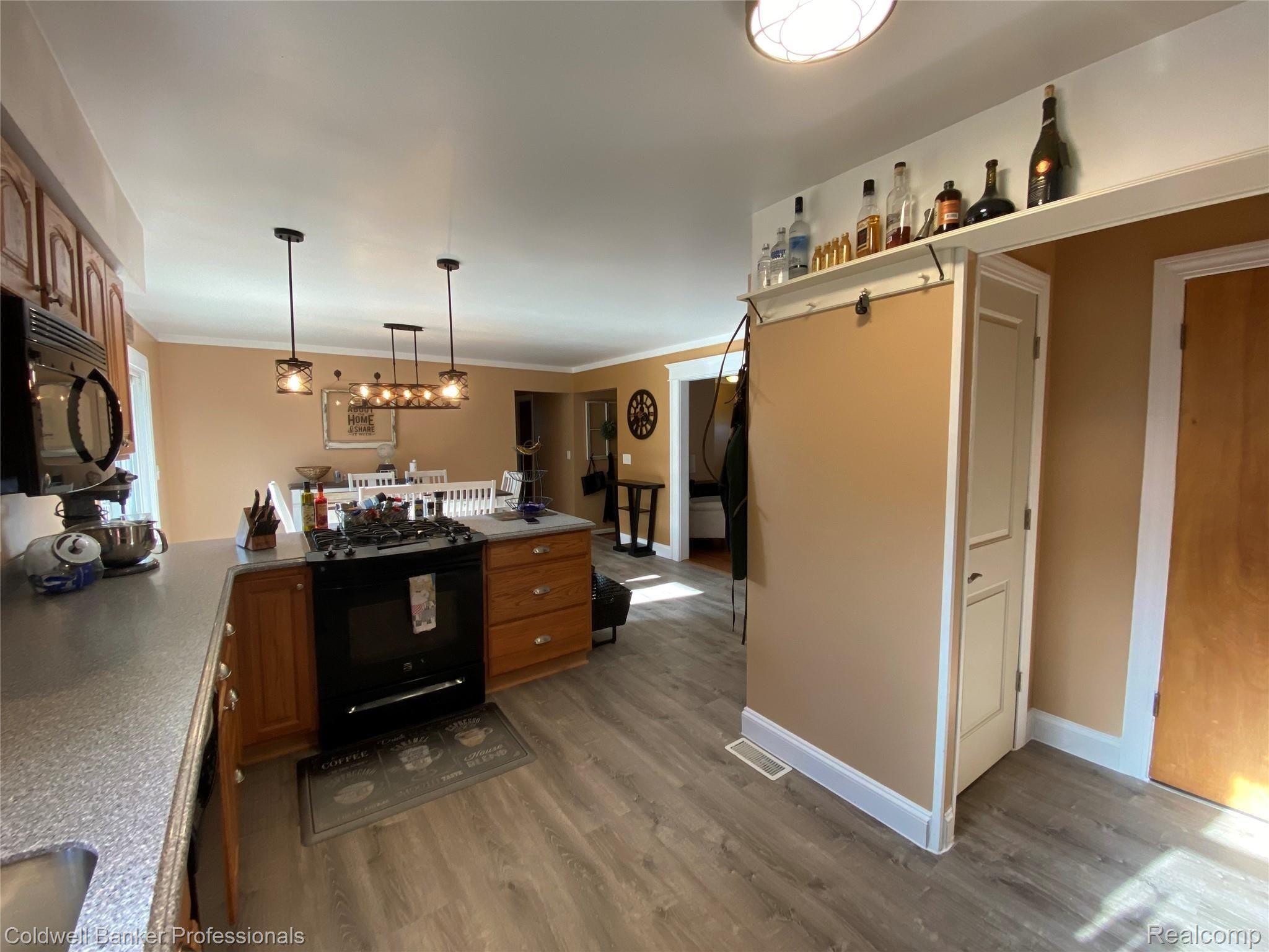 2533 Fish Lake Road Lapeer, MI 48446 - Photo 12 of 36 7A1B879A-FE0B-48A1-BB29-E78753092032.jpeg