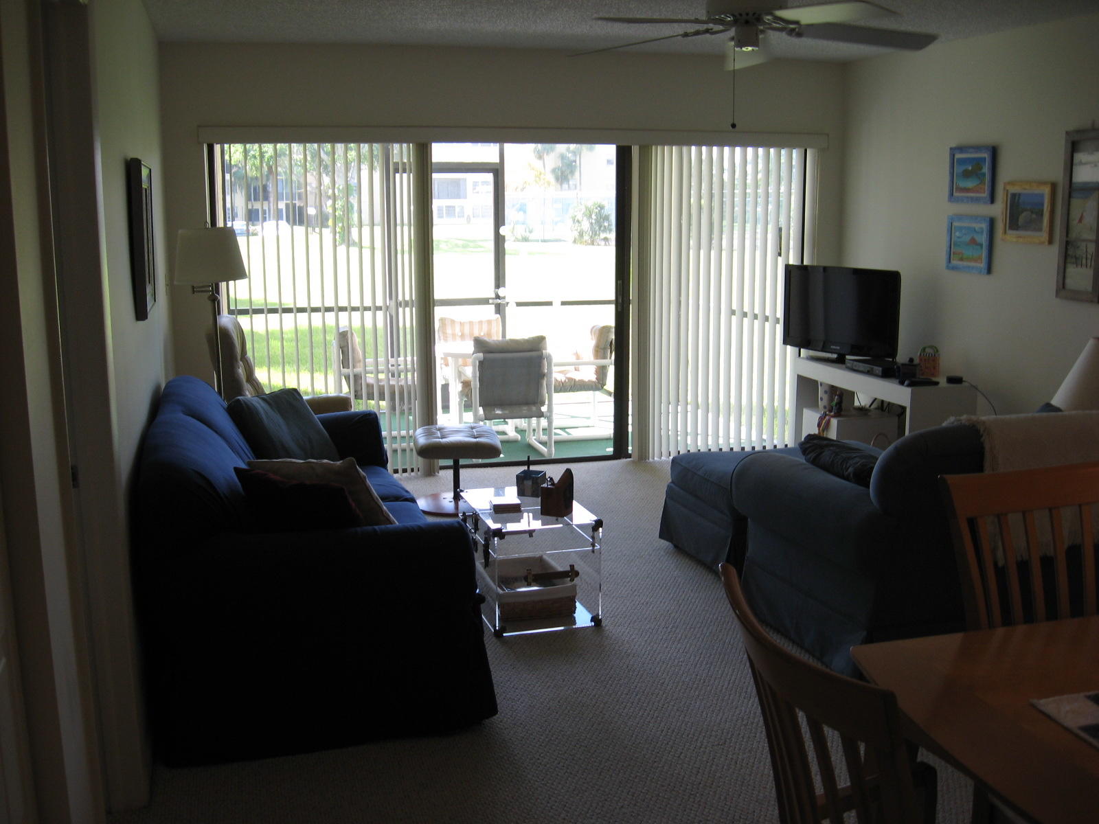9233 Southwest 8th Street, Unit 115 Boca Raton, FL 33428 - Photo 10 of 31 9233-115 Living room