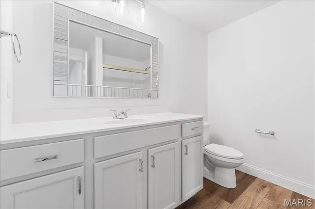 $998,000 | 412 Parkview Lane, Eureka, MO 63025