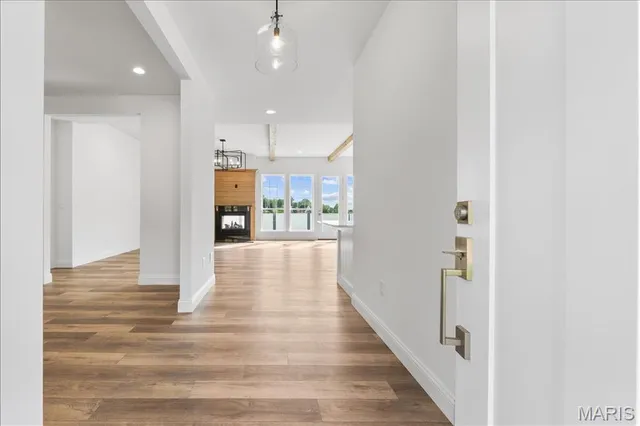 $998,000 | 412 Parkview Lane, Eureka, MO 63025