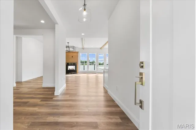 $998,000 | 412 Parkview Lane, Eureka, MO 63025