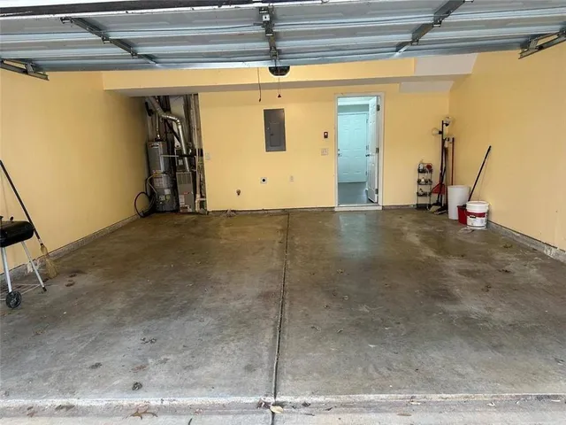 a view of a garage