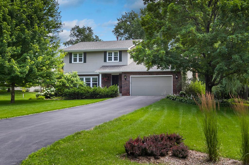 13301 Stone Road Minnetonka, MN 55305 - Photo 1 of 32 Gallery Image 1
