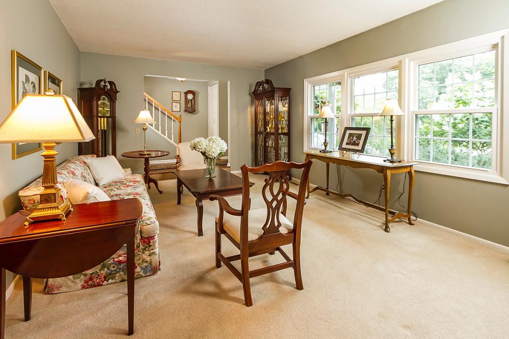 13301 Stone Road Minnetonka, MN 55305 - Photo 3 of 32 Gallery Image 3