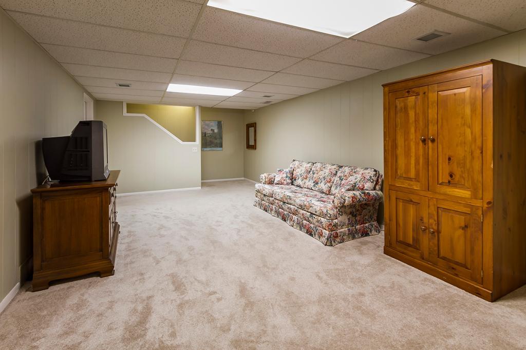 13301 Stone Road Minnetonka, MN 55305 - Photo 24 of 32 Gallery Image 24
