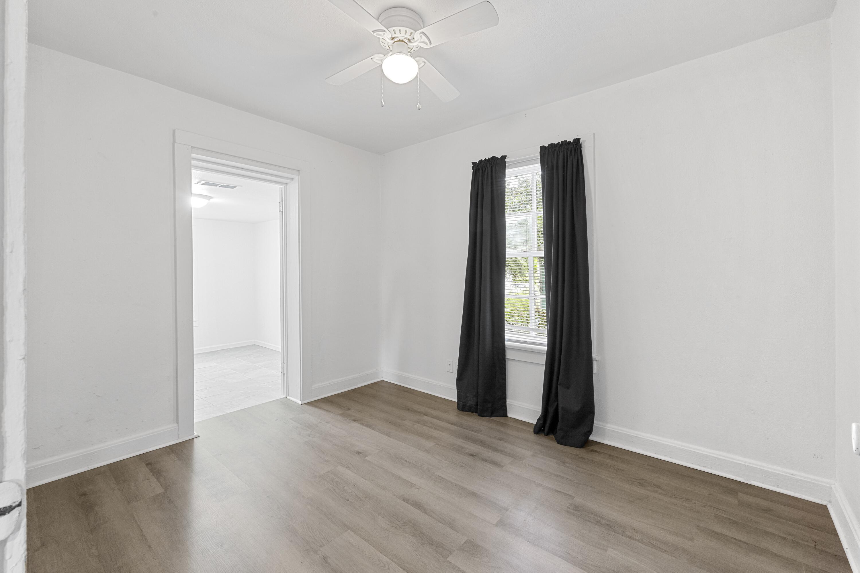 324 Dixie Street Crestview, FL 32536 - Photo 19 of 34 E79A8591