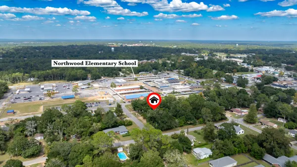 $180,000 | 324 Dixie Street, Crestview, FL 32536