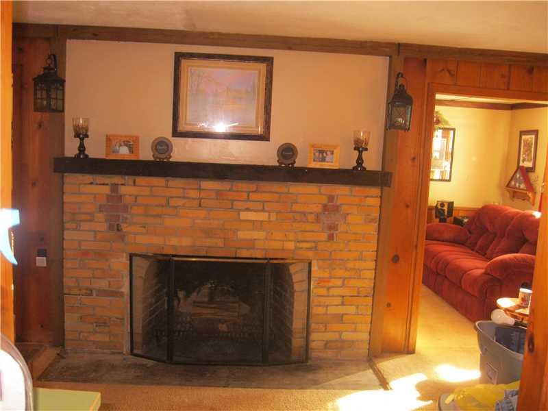 150 Doc Walker Road Parker, PA 16049 - Photo 12 of 19 Family Room.