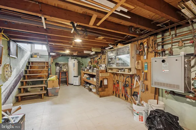 $330,000 | 30 Whitewood Drive, Levittown, PA 19057