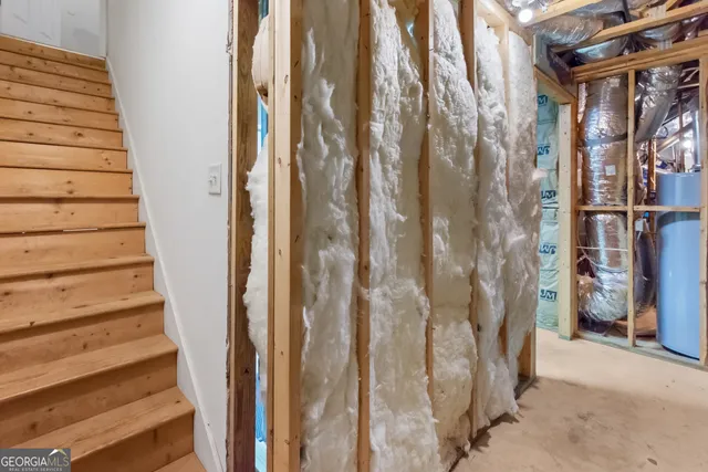 a view of a small entryway