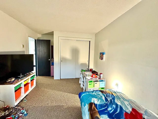 $215,000 | 80 Stanton Street, Unit 32, Worcester, MA 01605