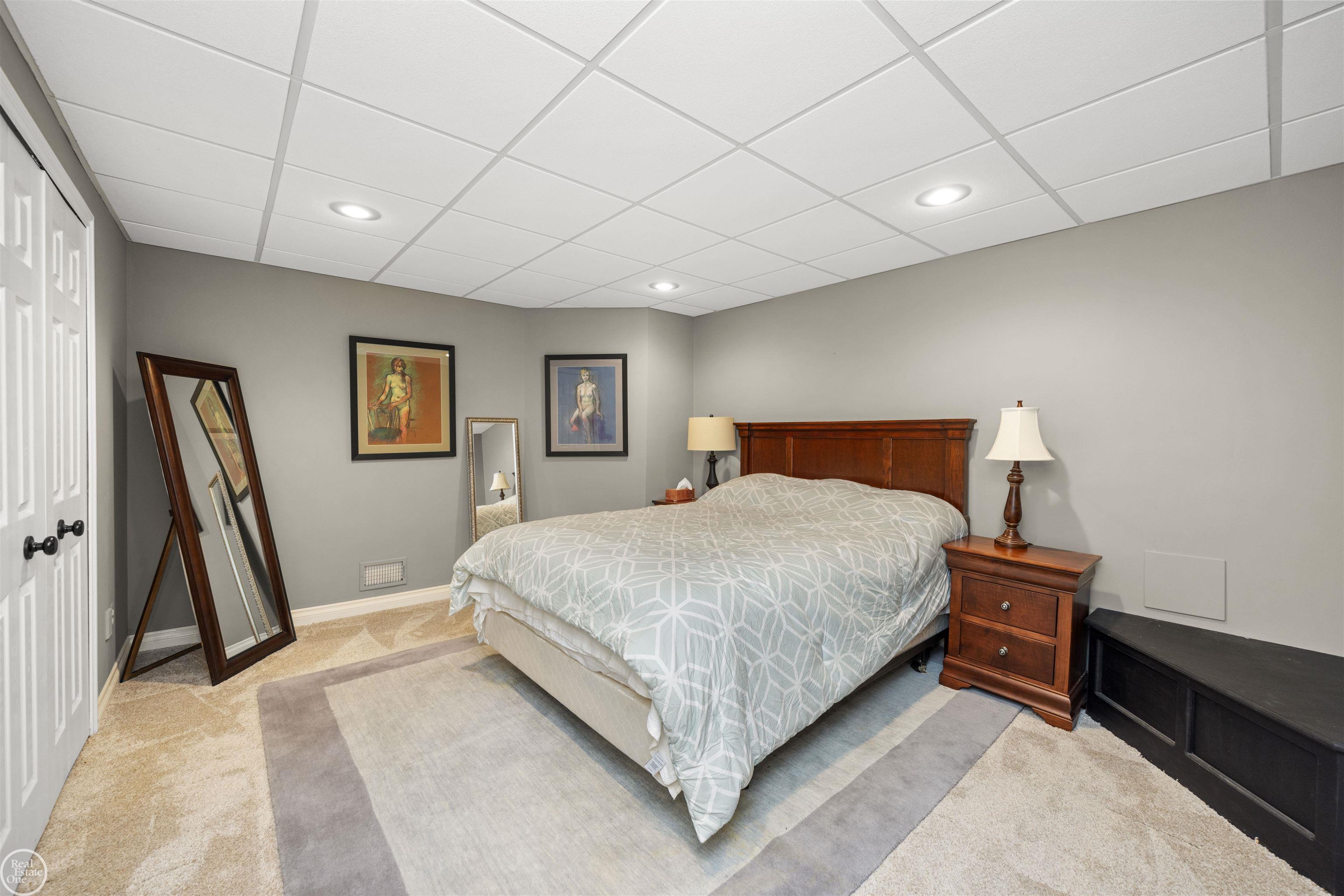 5566 Murfield Drive Rochester, MI 48306 - Photo 49 of 78 basement bedroom