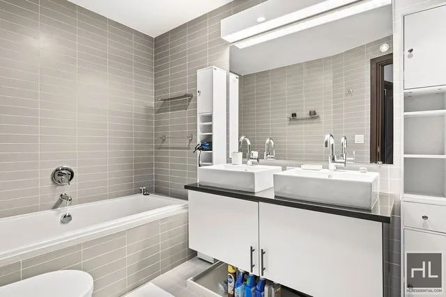 $6,400 | 150 Myrtle Avenue, Unit 3002 | Downtown Brooklyn