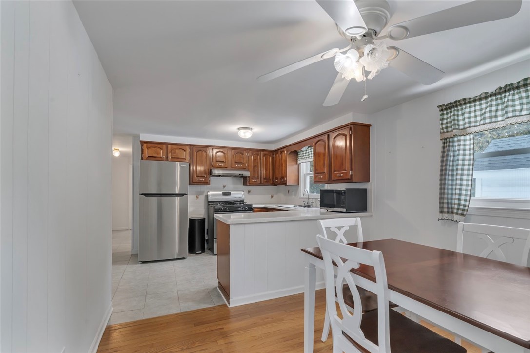 49 Ames Street Pawtucket, RI 02861 - Photo 5 of 29