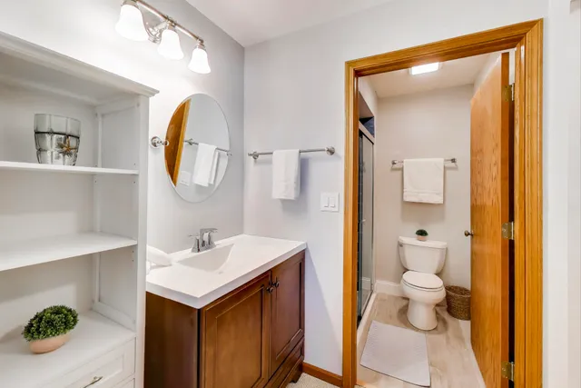 $450,000 | 9 Wildwood Court, Unit D, Williams Bay, WI 53191