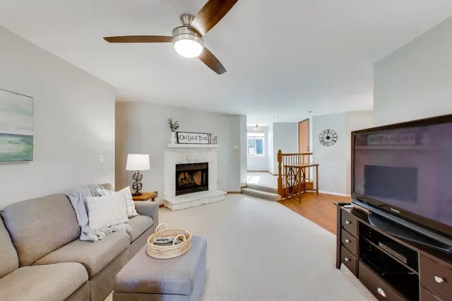 $450,000 | 9 Wildwood Court, Unit D, Williams Bay, WI 53191