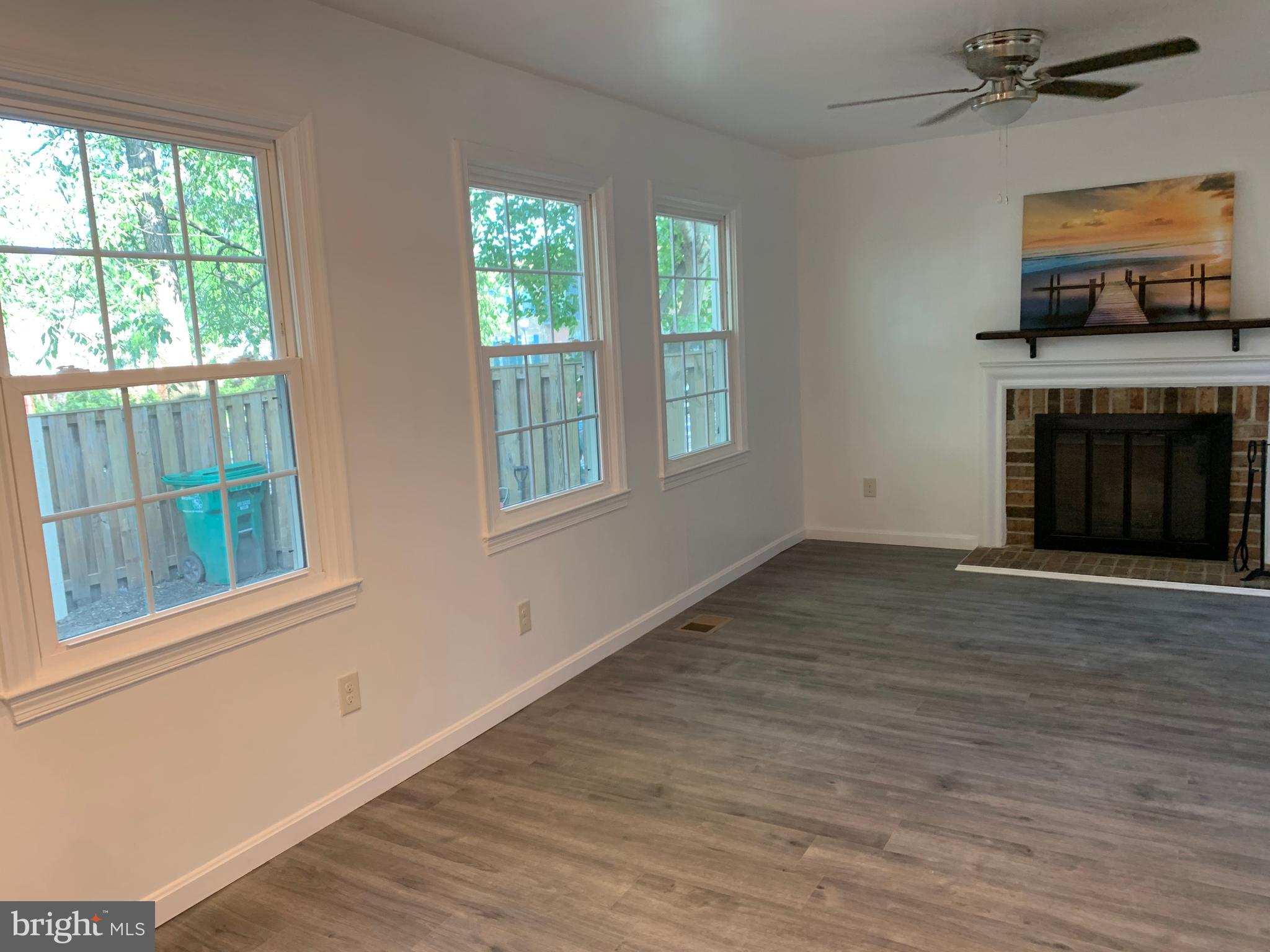 73 Oak Shade Road Gaithersburg, MD 20878 - Photo 4 of 38 Gallery Image 4
